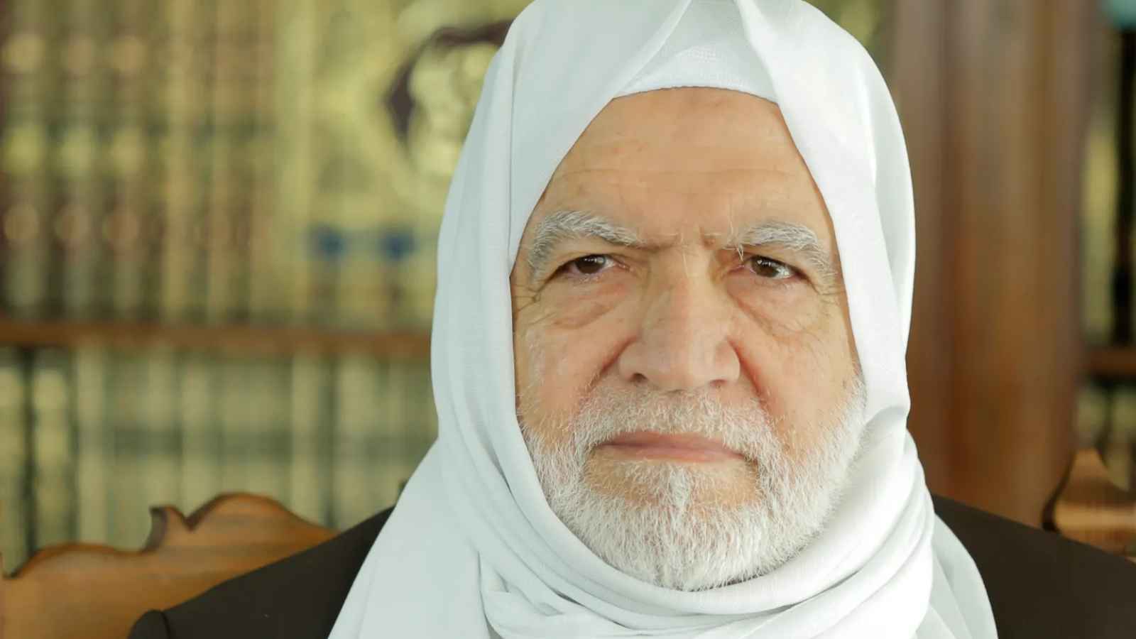 على وقع الاشتباكات مع الدروز.. مفتي سوريا يحذر من "الفتنة" (فيديو)