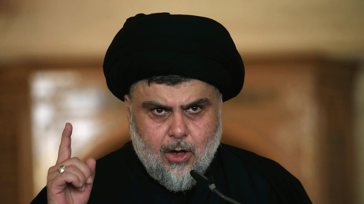 مقتدى الصدر يدعو لطرد القوات الأمريكية بصورة مذلة