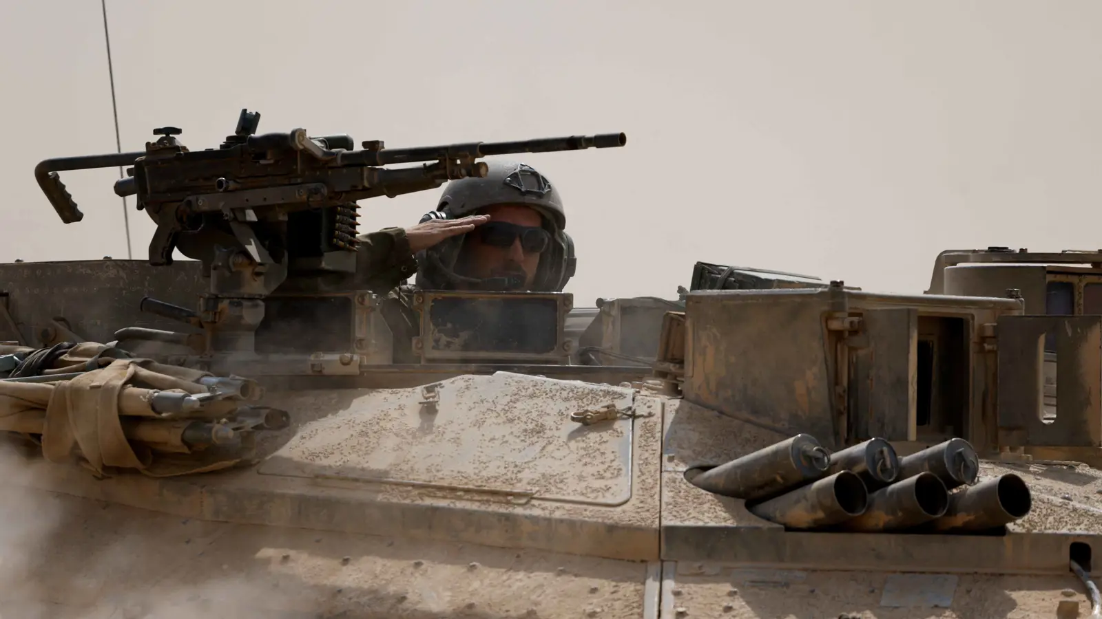 أقرتها قبل "حرب غزة".. أستراليا تراجع تصاريح تصدير السلاح لإسرائيل