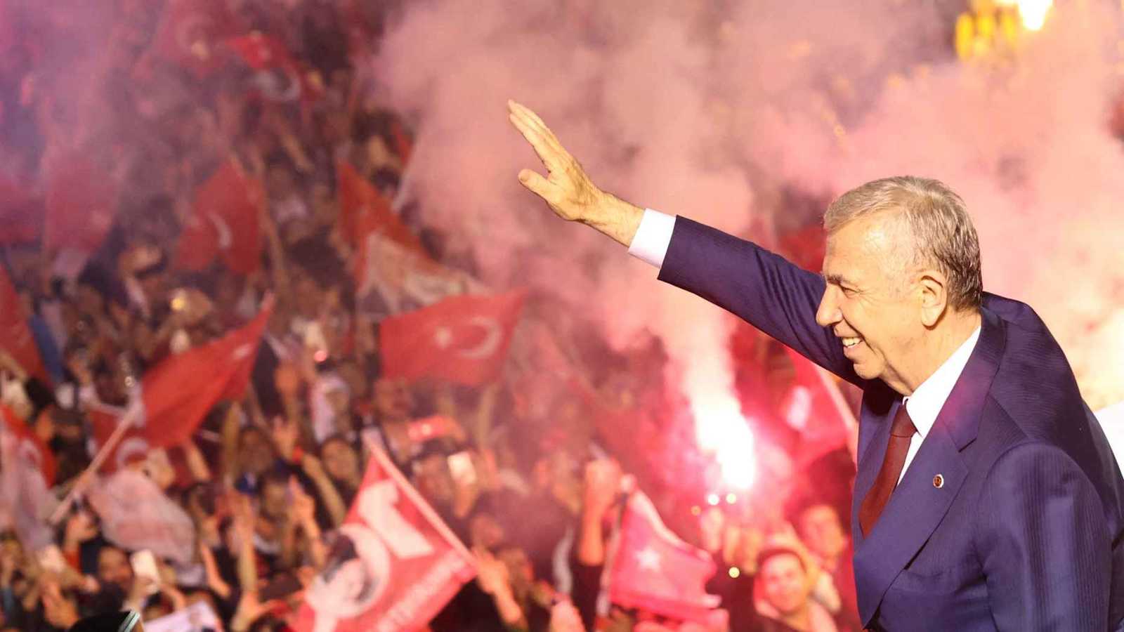 منافس أردوغان.. الادعاء التركي يطلب إذناً للتحقيق مع عمدة أنقرة يافاش