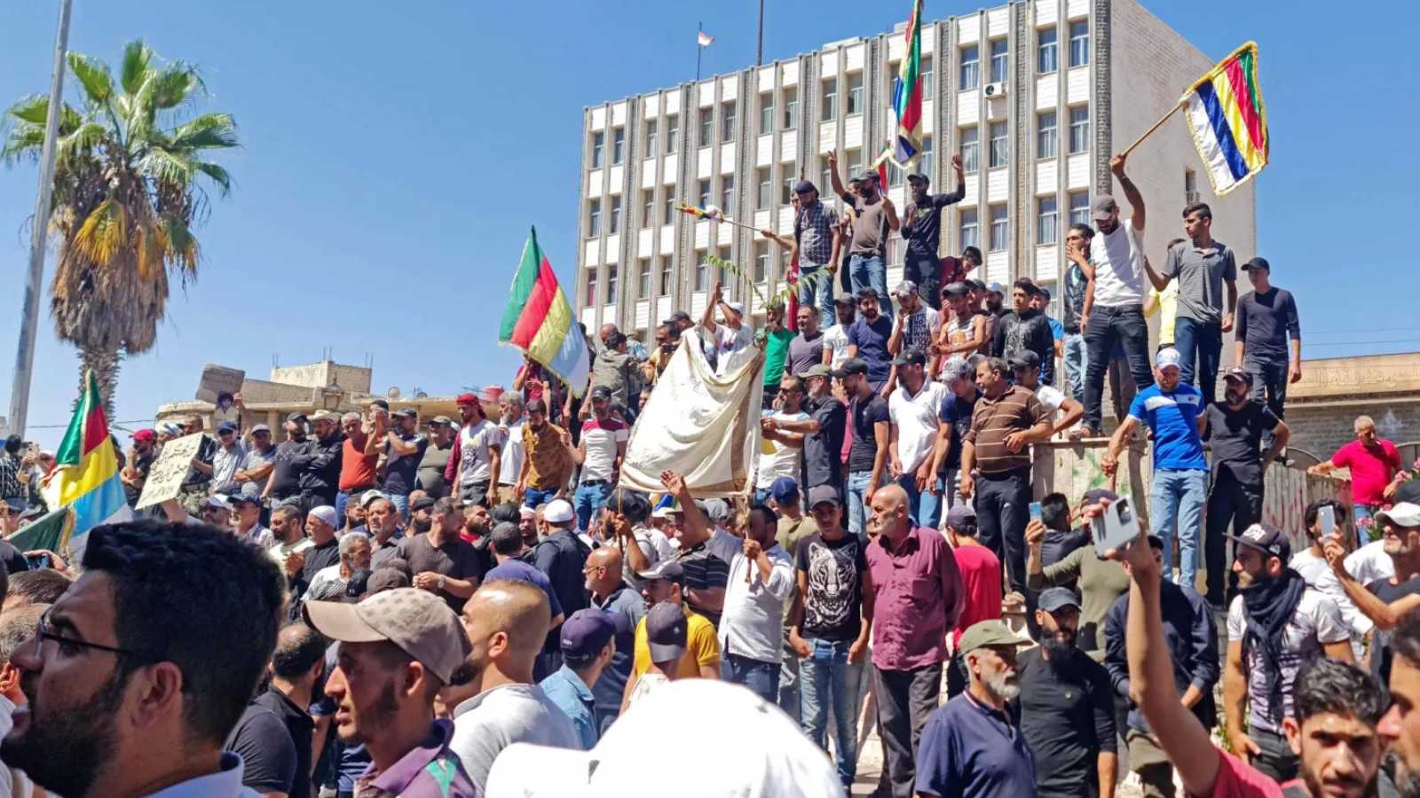 مع تصاعد دعوات "الهجري" للانفصال.. مخاوف واسعة من تصعيد مرتقب جنوب سوريا