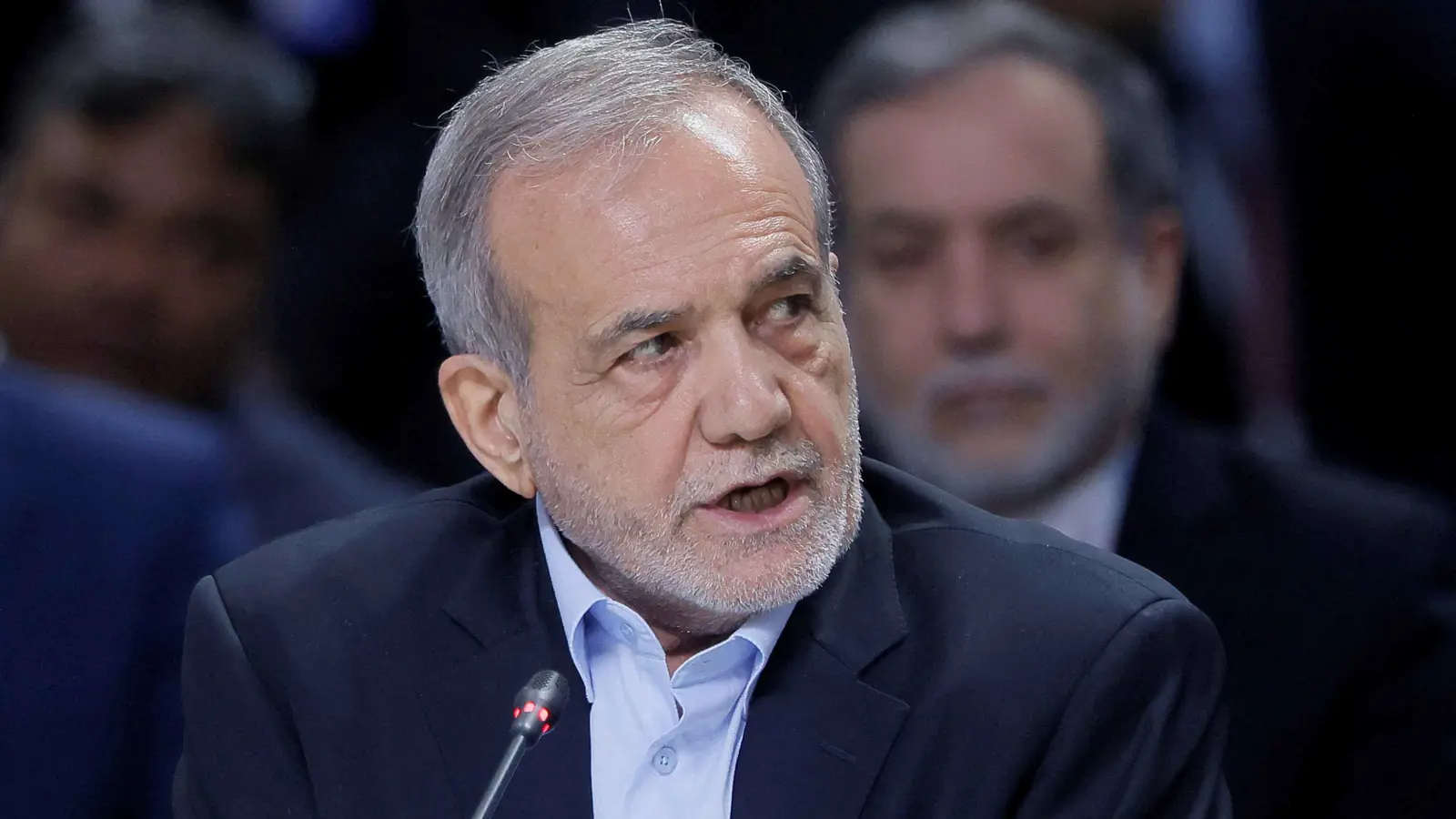 بزشكيان يتعهد باحترام الهدنة مع إسرائيل بـ"شرط"