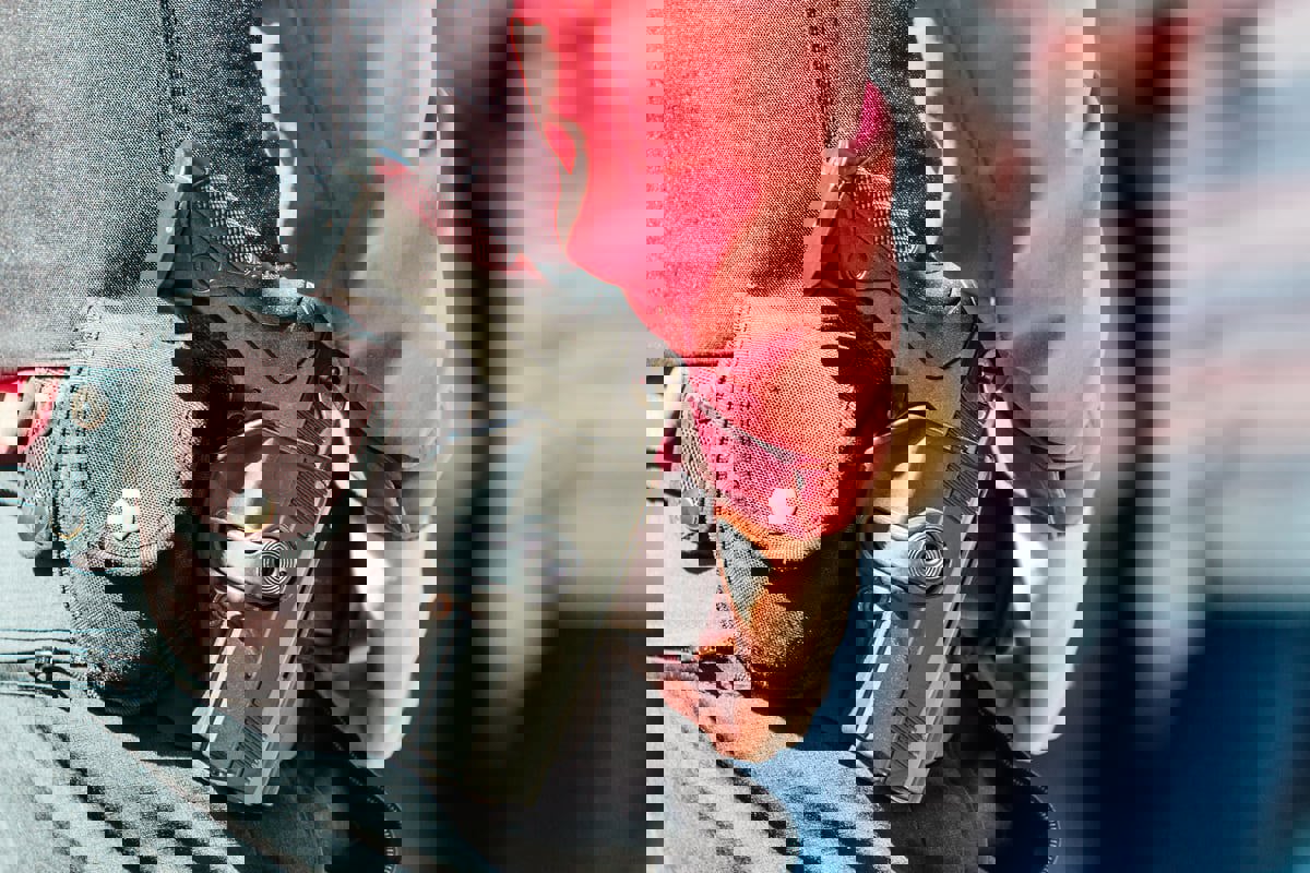 سحب السلاح من مدرس مصري أثار رعب التلاميذ