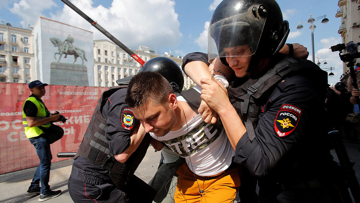 توقيف أكثر من 200 شخص خلال تظاهرة للمعارضة في موسكو