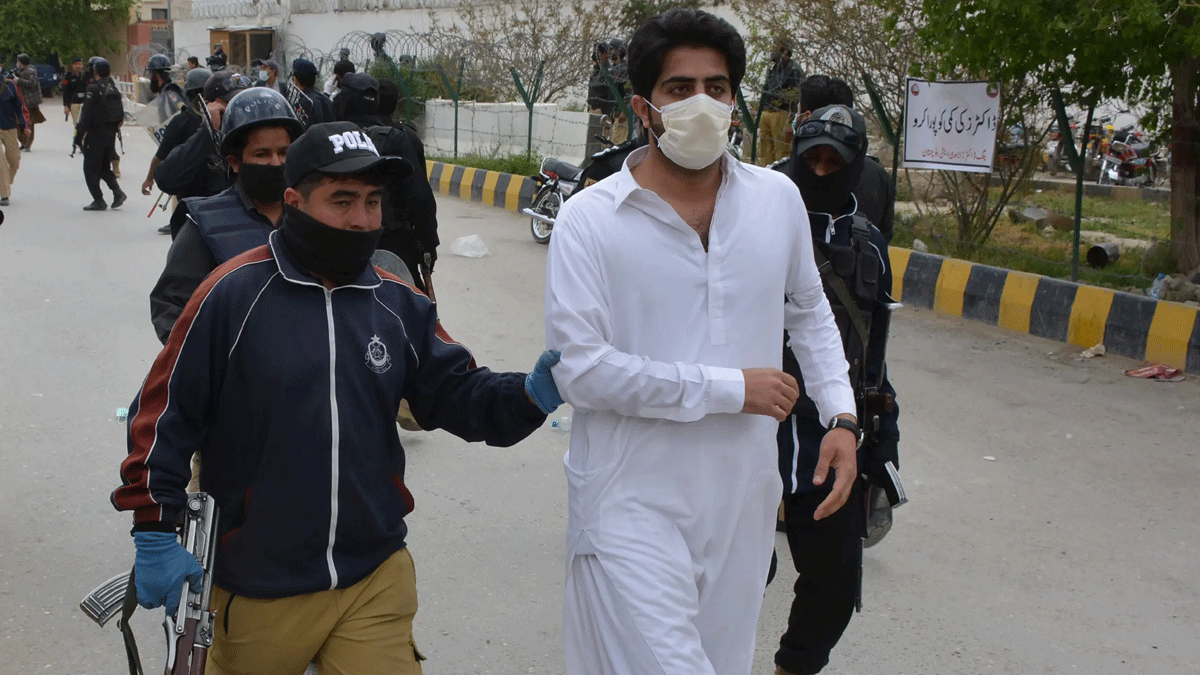 باكستان تسجل أعلى معدل إصابات يومي بفيروس كورونا‎