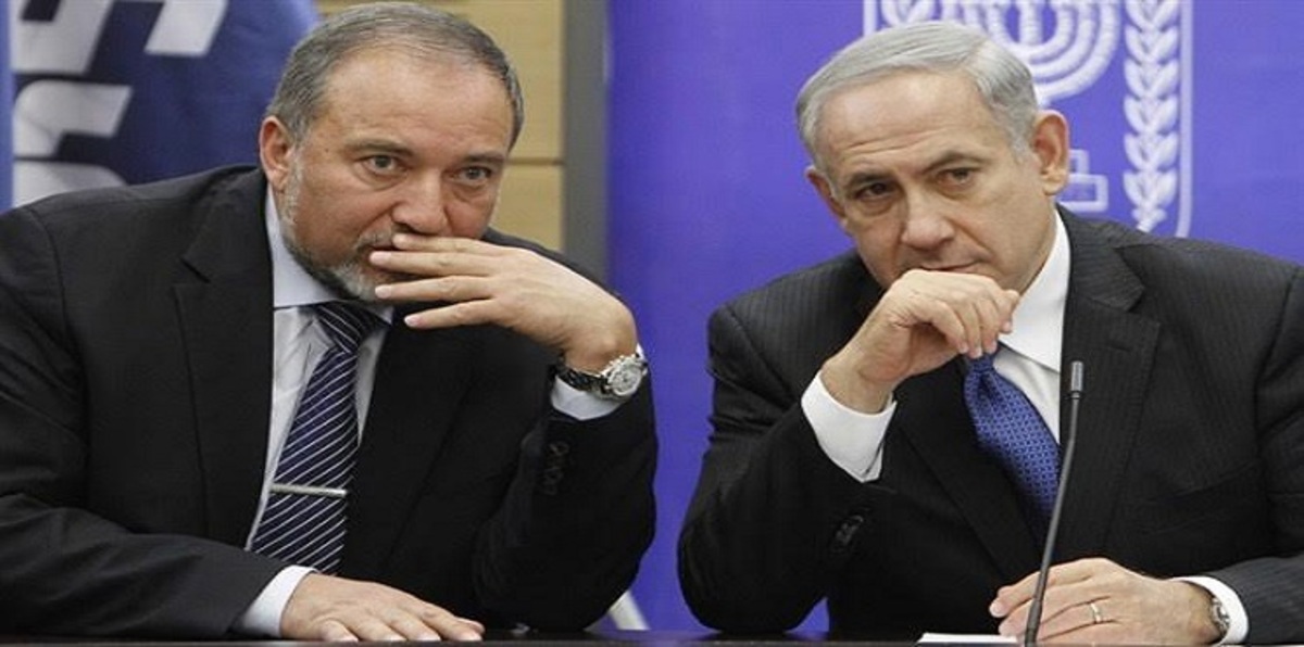 موقع عبري يزعم دعم نتنياهو وليبرمان فوز حماس بالانتخابات