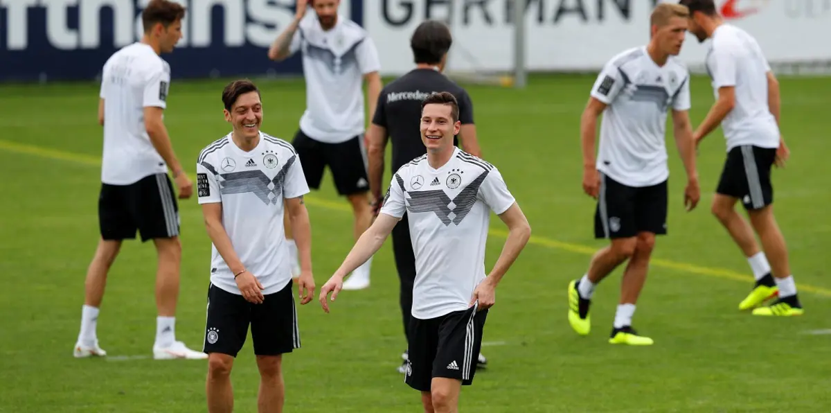 دراكسلر يحث لاعبي ألمانيا على الانتقال لأندية خارجية