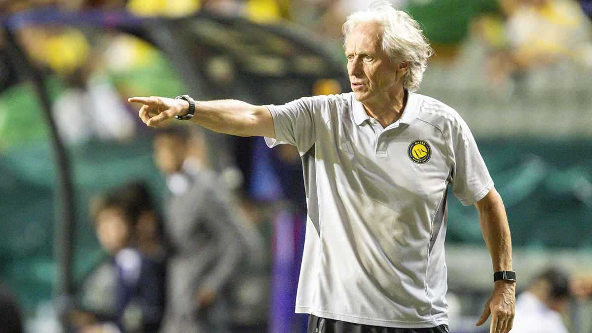 بعد تصريحات عبدالله الماجد.. جيسوس يحرج إدارة النصر السعودي 