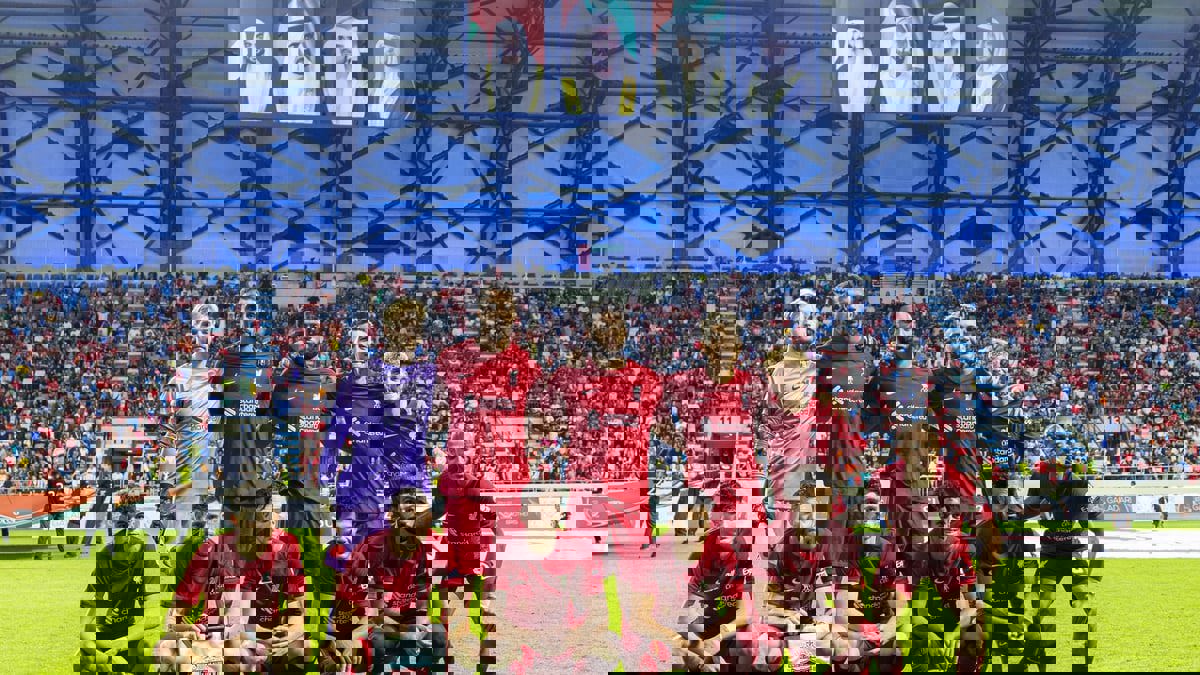 محمد صلاح يهدر ضربة جزاء أمام ليون في كأس سوبر دبي (فيديو)