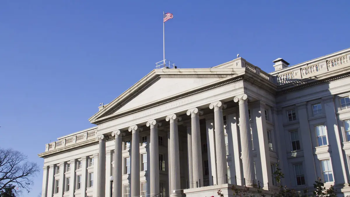 أمريكا تدرج شبكة لشحن النفط على قائمة سوداء بتهمة التبعية للحرس الثوري الإيراني