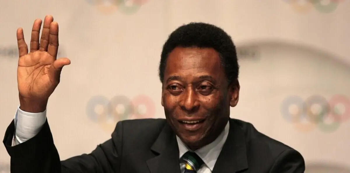 آلام العضلات قد تمنع بيليه من إشعال المرجل الأولمبي