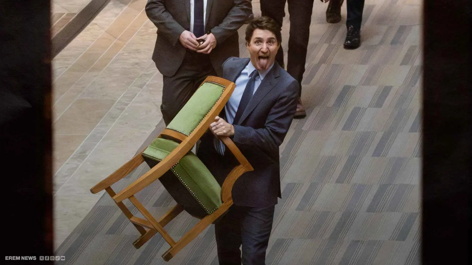 ترودو يأخذ كرسي الوزارة