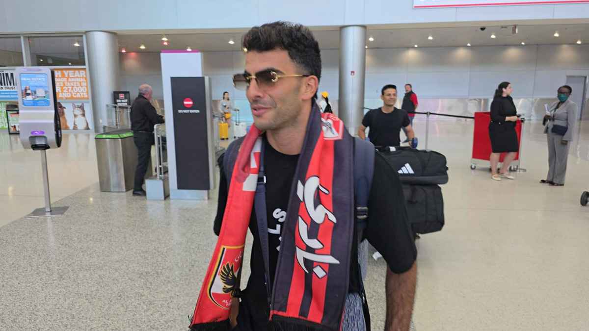 عدلي القيعي يفجر مفاجأة حول تكلفة صفقة "زيزو" (فيديو)