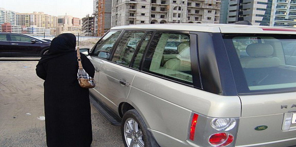 شاهد كيف أعاد الواتساب سعودية غاضبة لزوجها