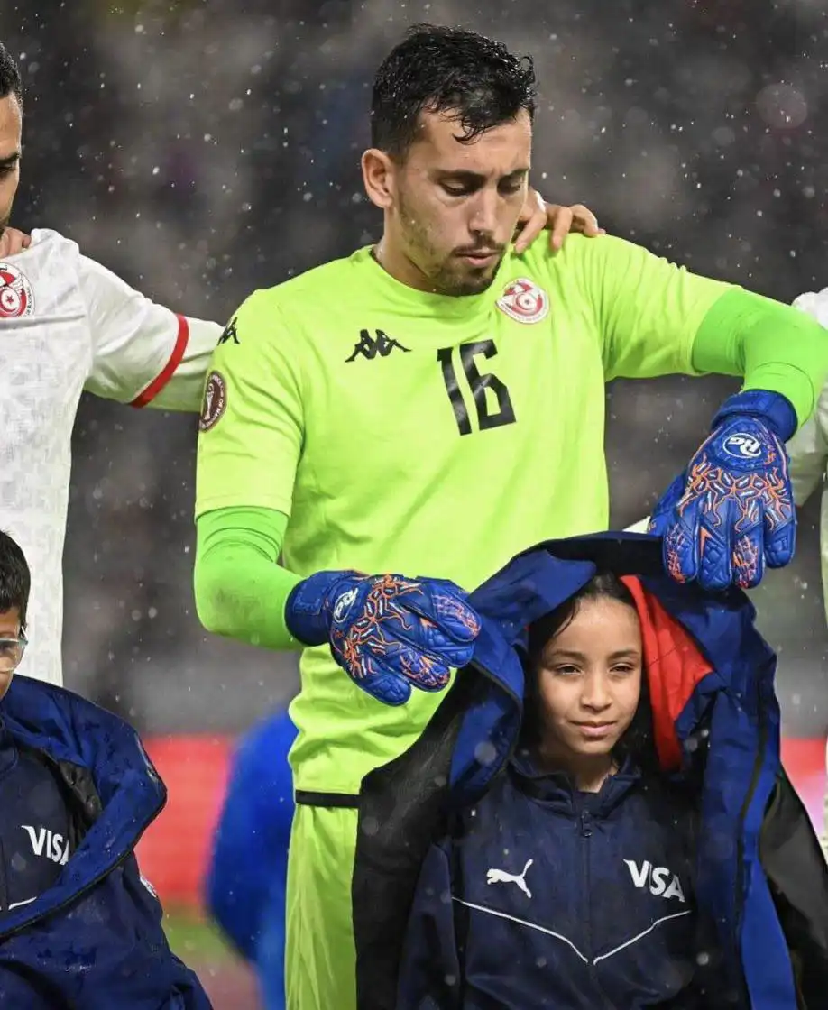 أيمن دحمان حارس مرمى منتخب تونس