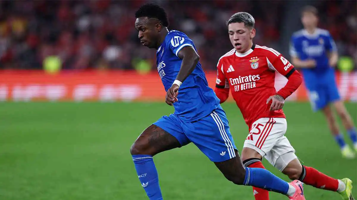 صدمة قوية لفينيسيوس بشأن اتهام لاعب بنفيكا بالعنصرية