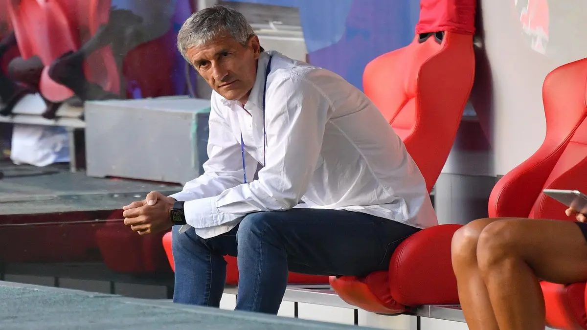 سيتين يعلن مقاضاة برشلونة ويكشف تفاصيل مثيرة حول مساعديه