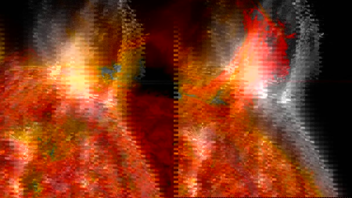 الأرض على موعد مع عاصفة شمسية جديدة