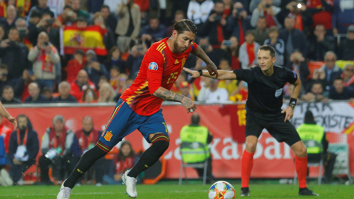 راموس يعزز أرقامه الشخصية بركلة جزاء على طريقة "بانينكا" في مباراة إسبانيا والنرويج