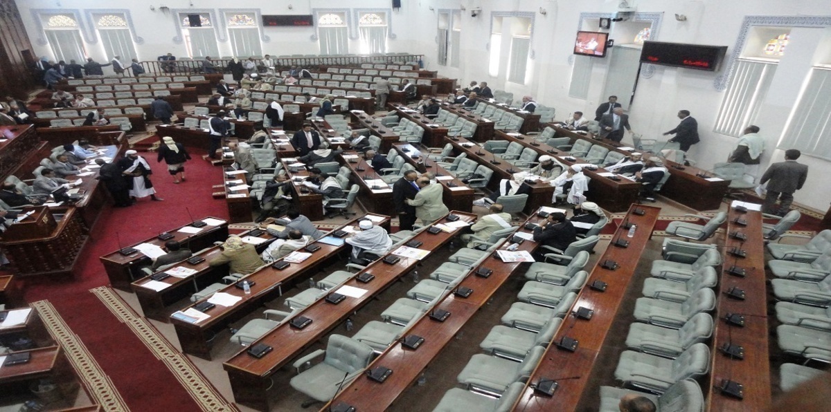 تحقيق "النصاب" عقبة أمام إعادة انعقاد البرلمان اليمني