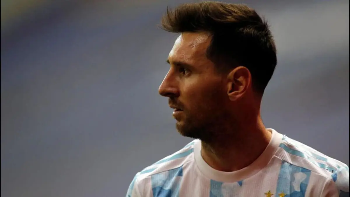 ميسي قد يفقد فرصته في الفوز بالكرة الذهبية في حال فوز إيطاليا بلقب أمم أوروبا