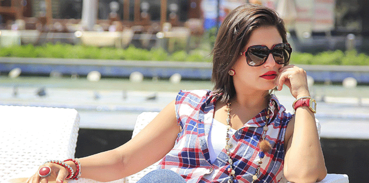 منة فضالي توجّه رسالة لمنتقديها عبر فيس بوك (صورة)