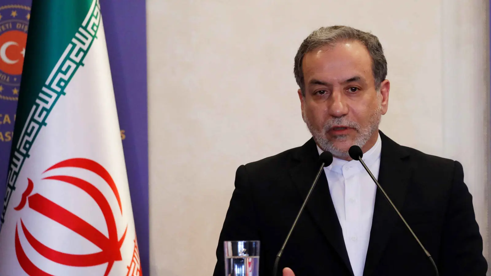 عراقجي: علينا إدارة الخلافات مع أمريكا لتقليل تداعياتها