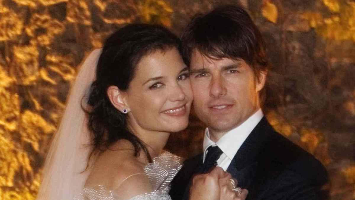 رغم طلاقهما.. كاتي هولمز تتفاعل مع علاقة توم كروز وآنا دي أرماس