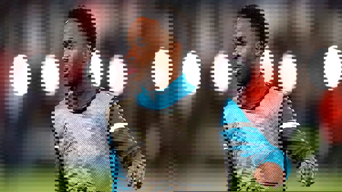 ذا صن: مانشستر سيتي يريد تجديد عقد رحيم سترلينغ