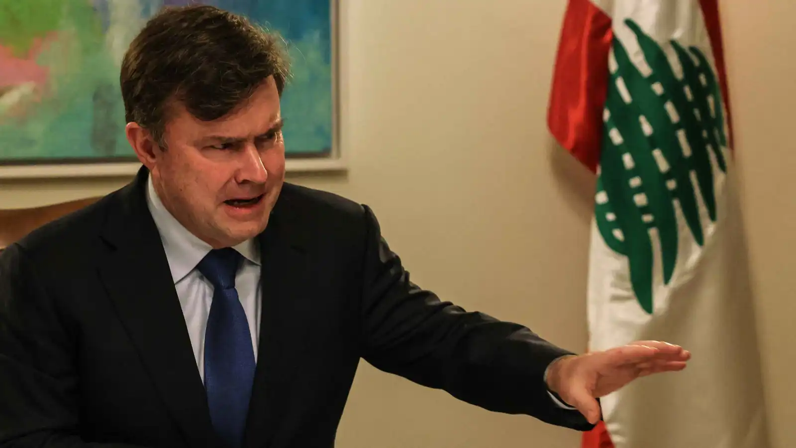 حملها جون هيرلي.. واشنطن تطالب لبنان بـ 3 إجراءات لمحاصرة حزب الله ماليا