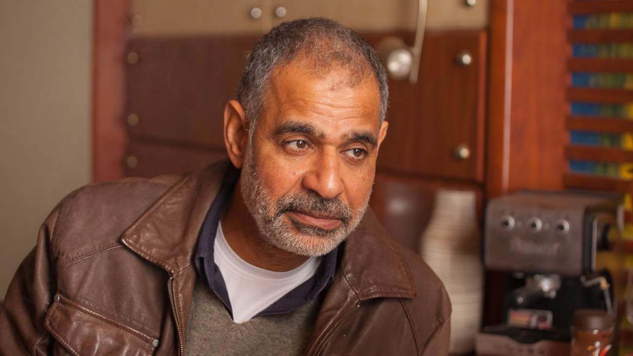 "فهد البطل" ينهي أزمة الفنان محمود البزاوي (صورة)