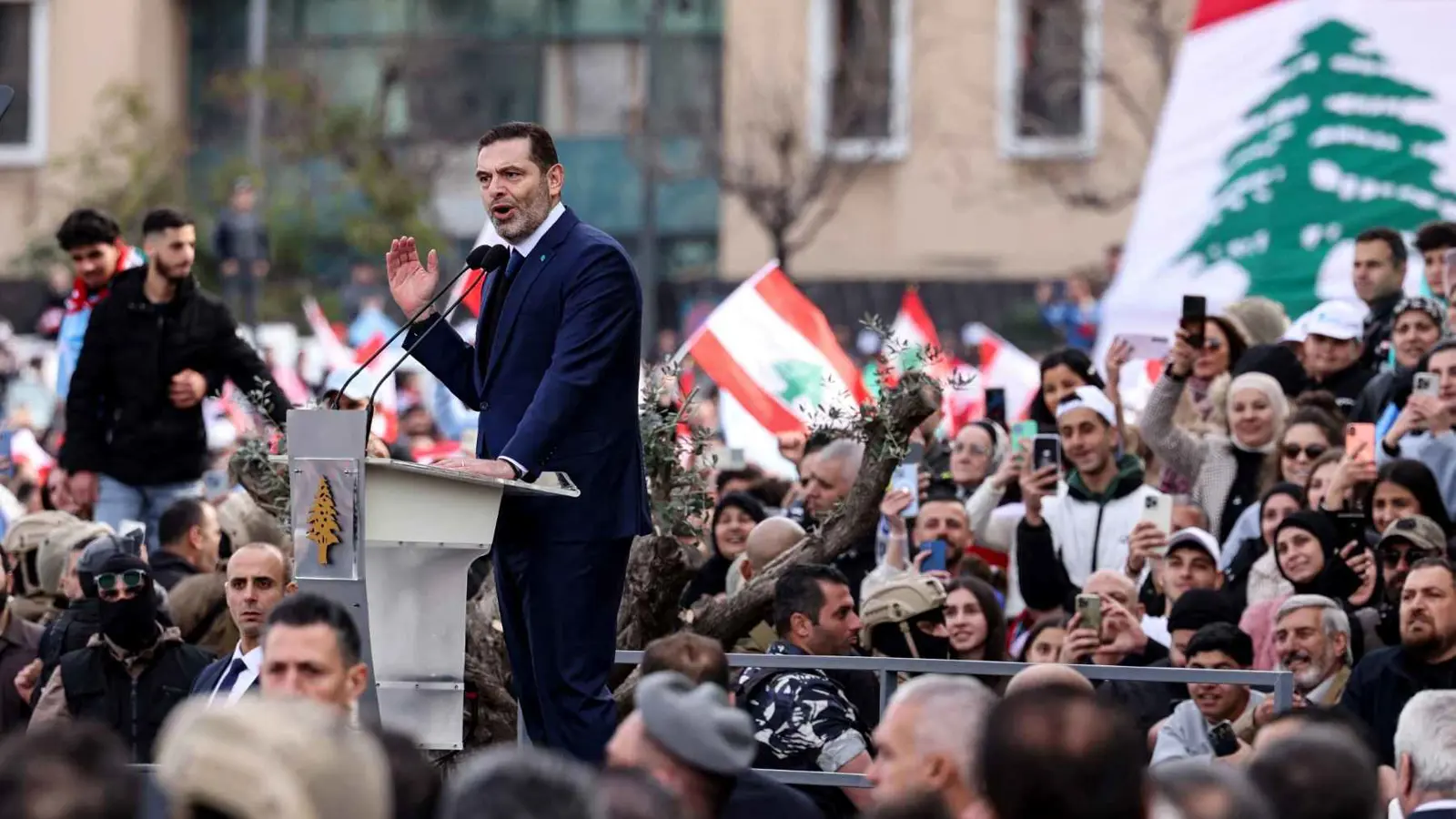 لإضعاف حزب الله.. هل أصبحت عودة الحريري للساحة اللبنانية "ضرورية"؟