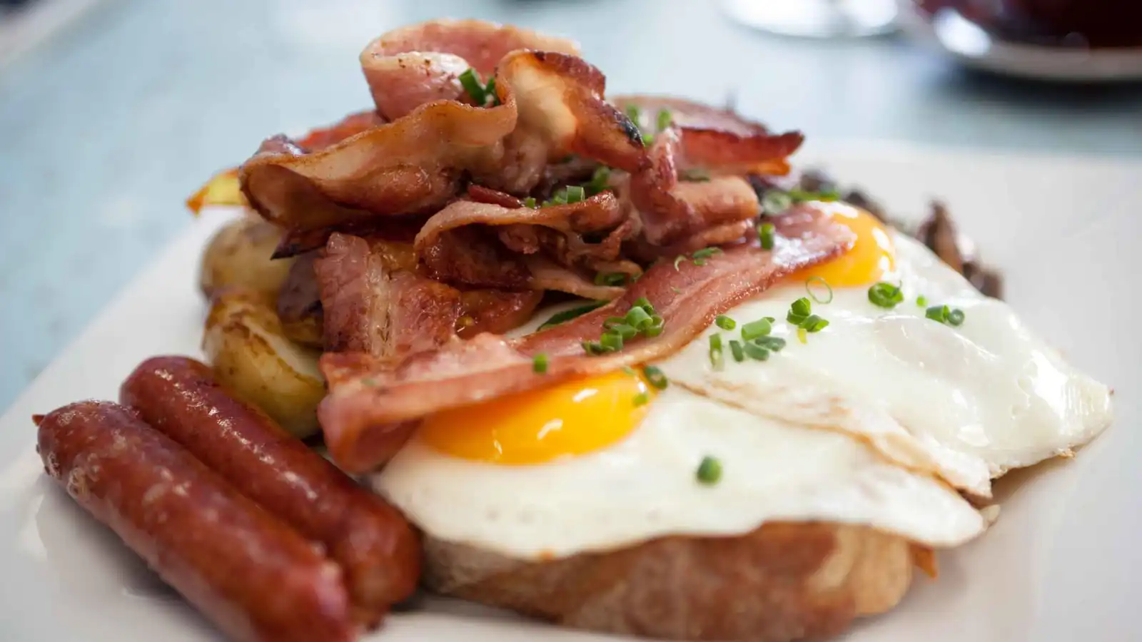 البيض المقلي "بريء".. دراسة تقلب المفاهيم حول الكوليسترول