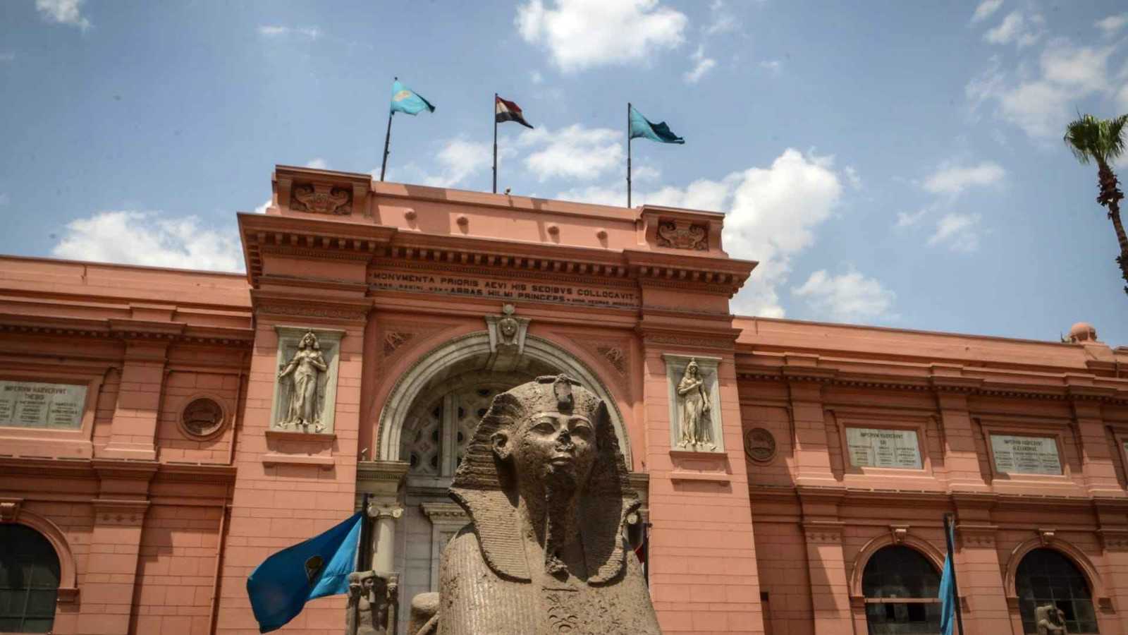 الكشف عن تفاصيل اختفاء "أسوارة فرعونية" من متحف مصري