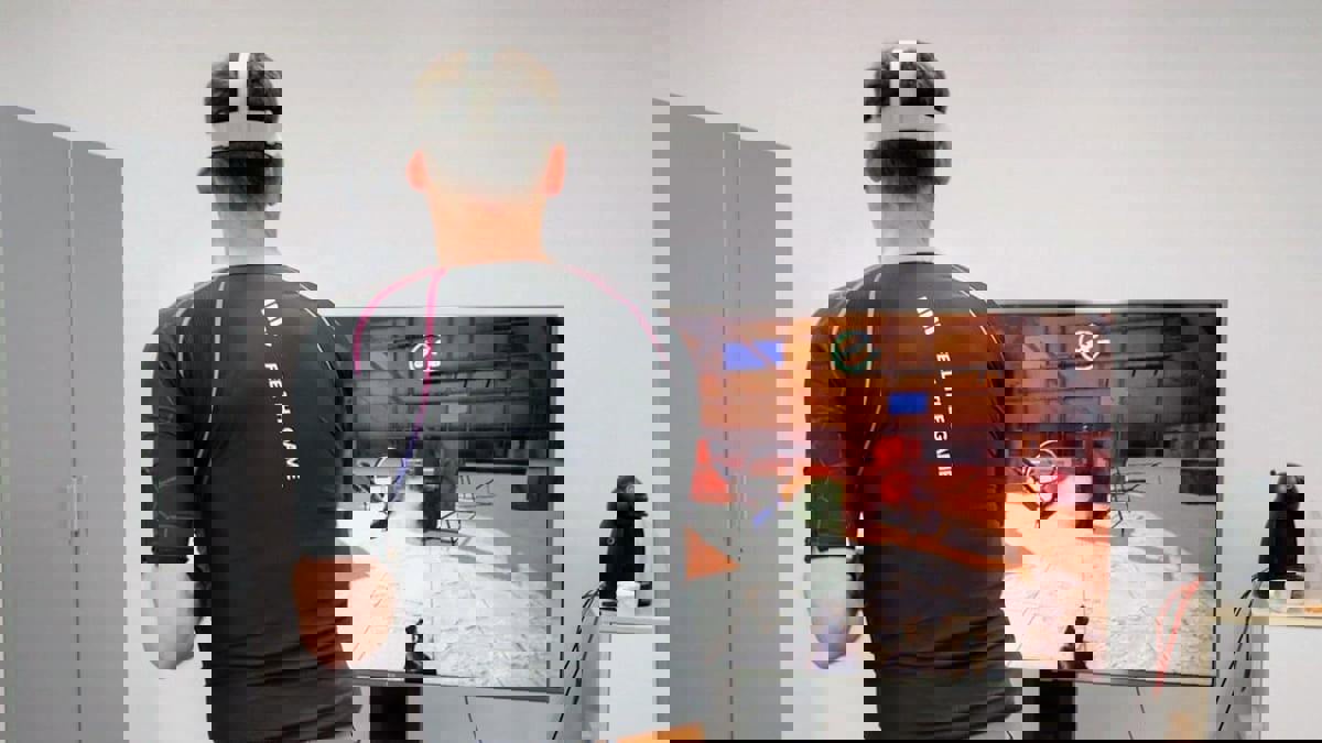 سترة تنقل الإحساس بالألم "الحقيقي" لمستخدمي ألعاب الفيديو