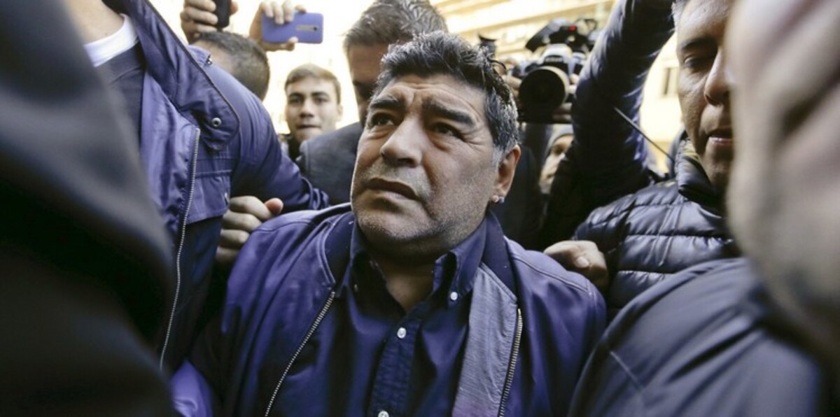 مارادونا يرشح إسماعيل مطر لمشاركته مباراة من أجل السلام