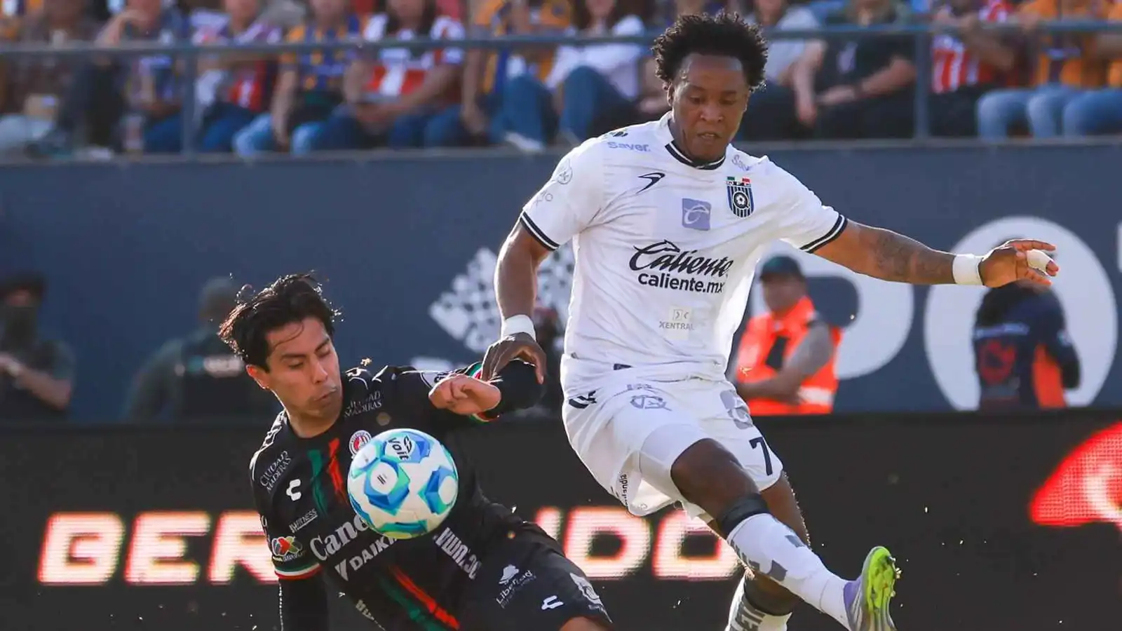 الفيفا يكشف موقفه من أعمال العنف في المكسيك قبل تنظيم كأس العالم 2026