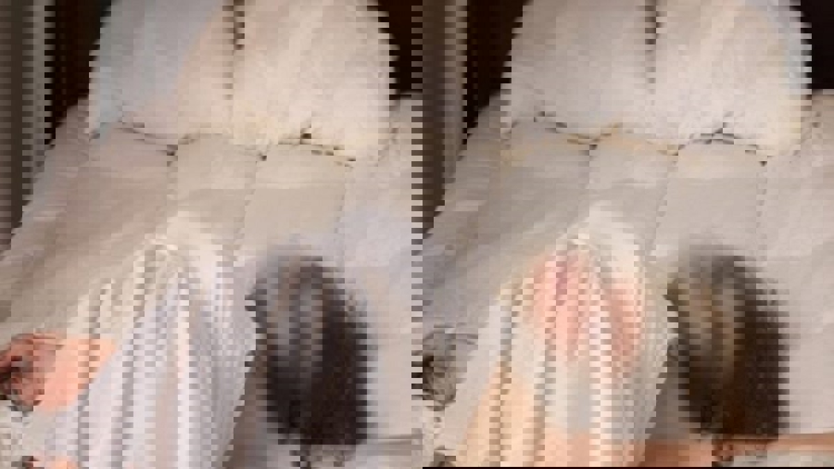 مصرية تتخلص من رضيعتها بغطاء وسادة