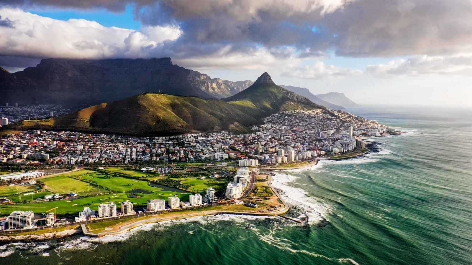 لؤلؤة جنوب أفريقيا.. كيب تاون بين سحر الطبيعة والطعام اللذيذ