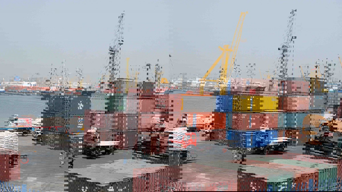 "موانئ دبي" تخطط لتنفيذ مناطق لوجيستية جديدة في مصر