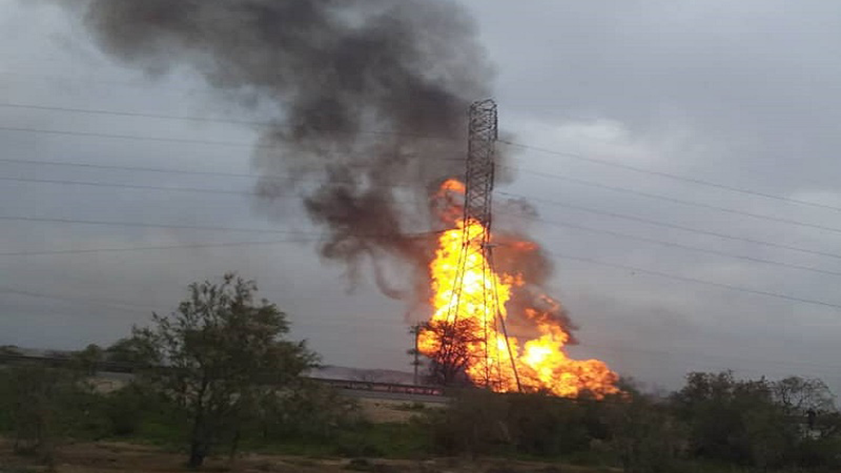 بعد طهران.. حريق في منشأة نفطية بمدينة الأهواز جنوب إيران (فيديو)