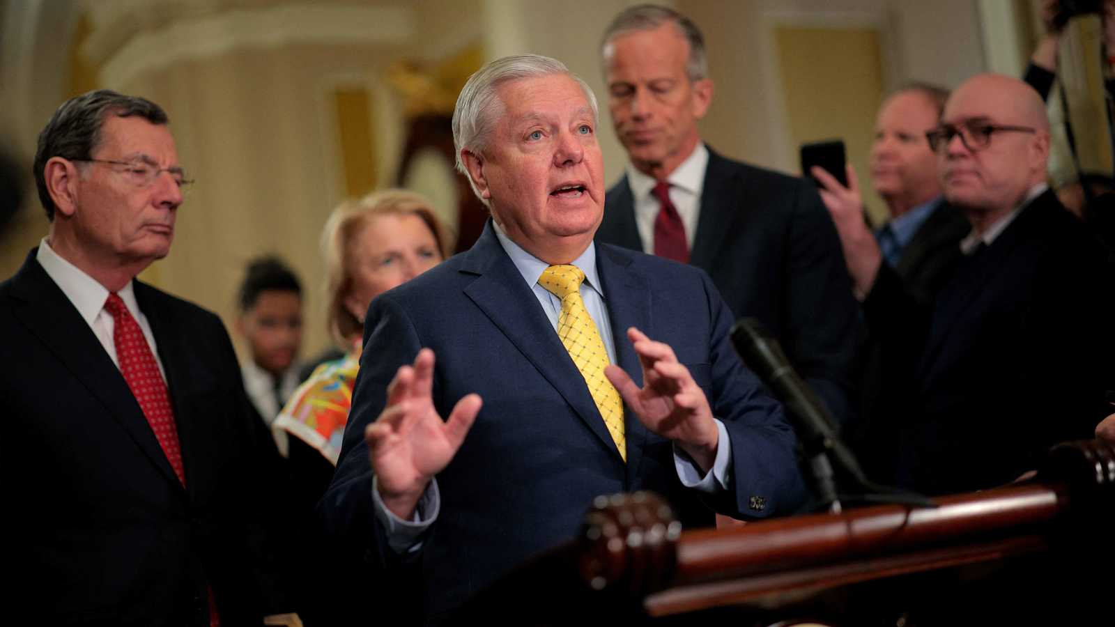 ليندسي غراهام: ضم الضفة يعادل إلقاء قنبلة نووية إيرانية على إسرائيل