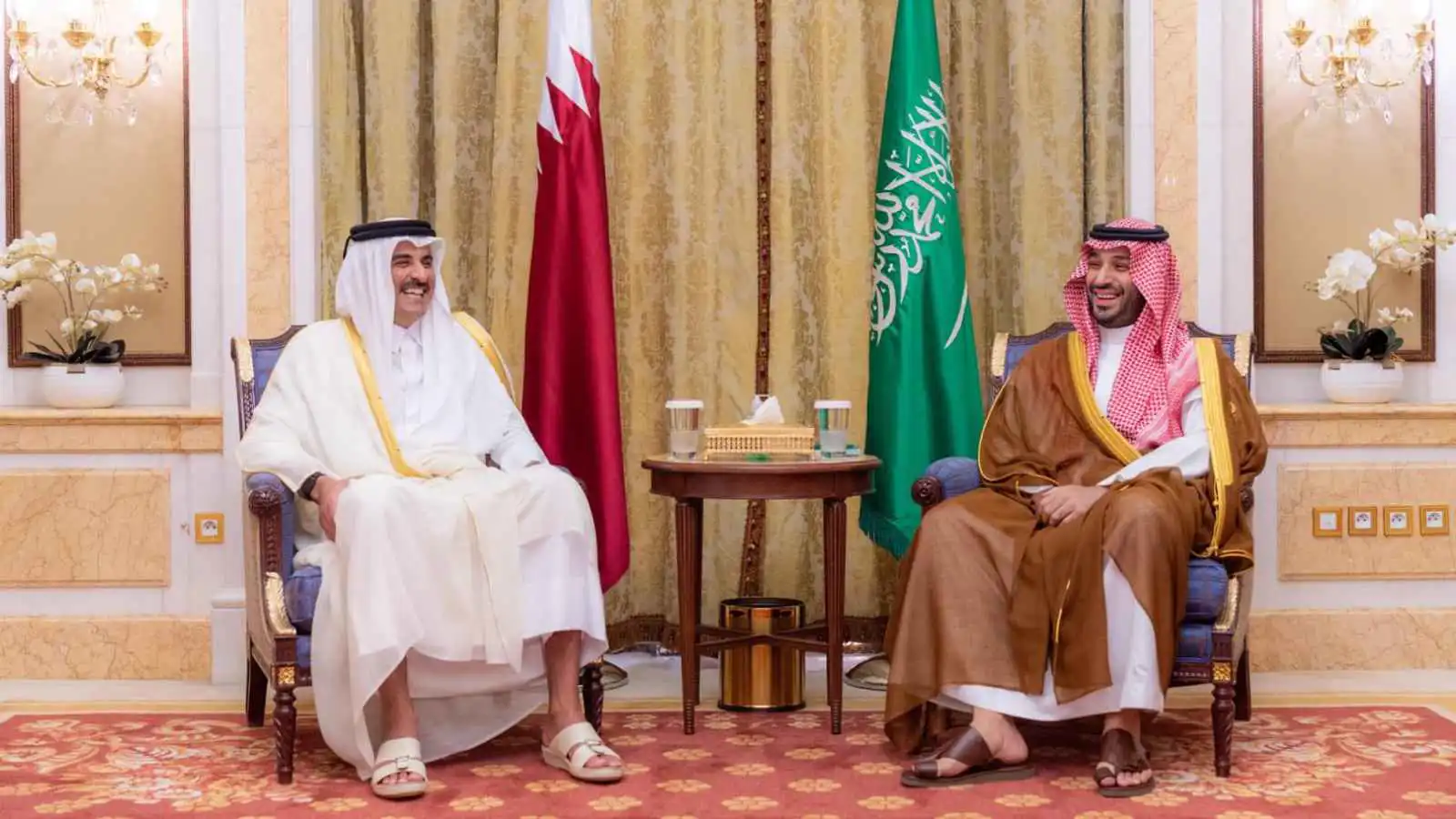 أمير قطر يتوجه إلى الرياض في زيارة رسمية