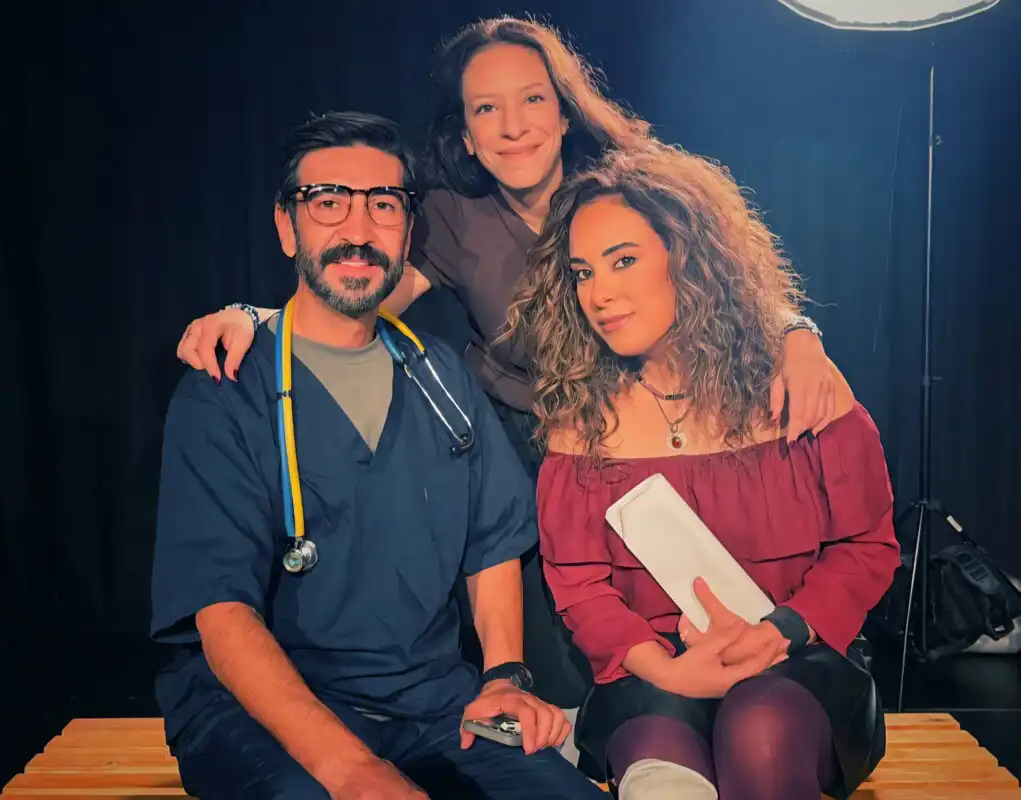 أبطال مسرحية ويلة عيد