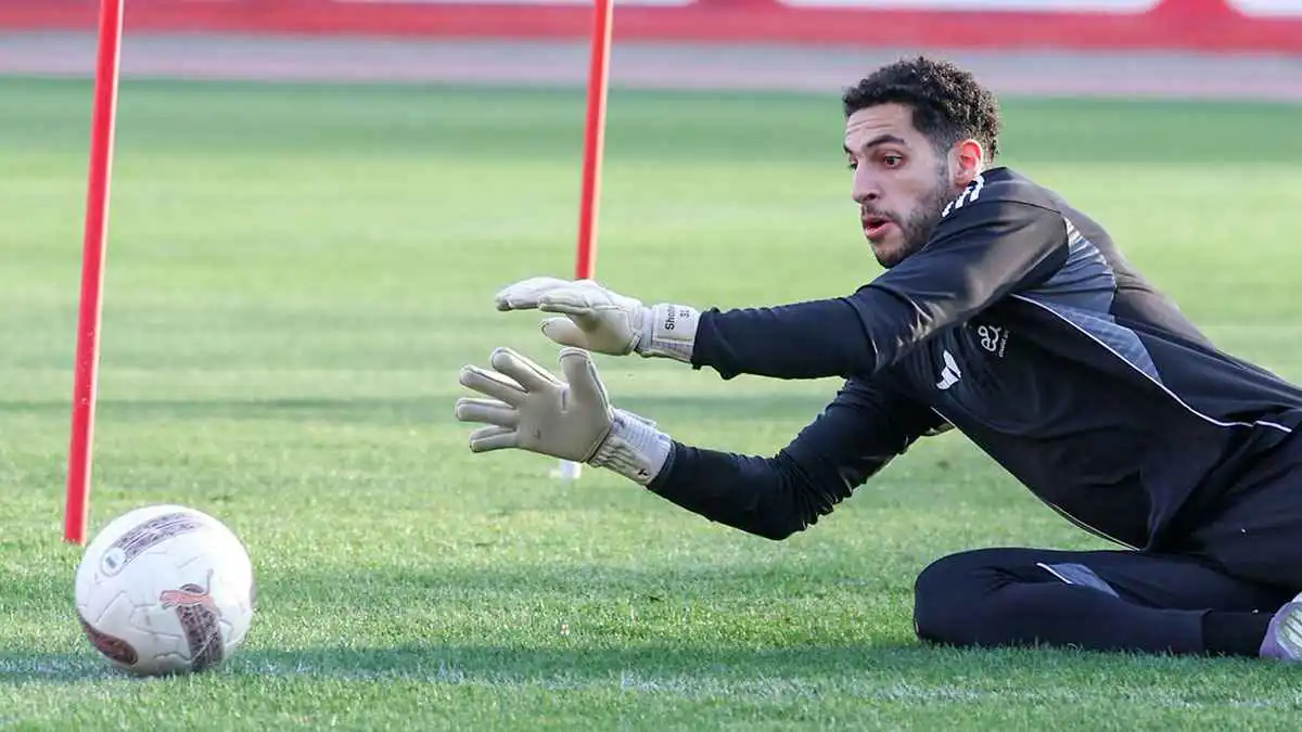 مصطفى يتحمل المسؤولية.. تعليق ناري من شوبير على هدف سيراميكا في الأهلي