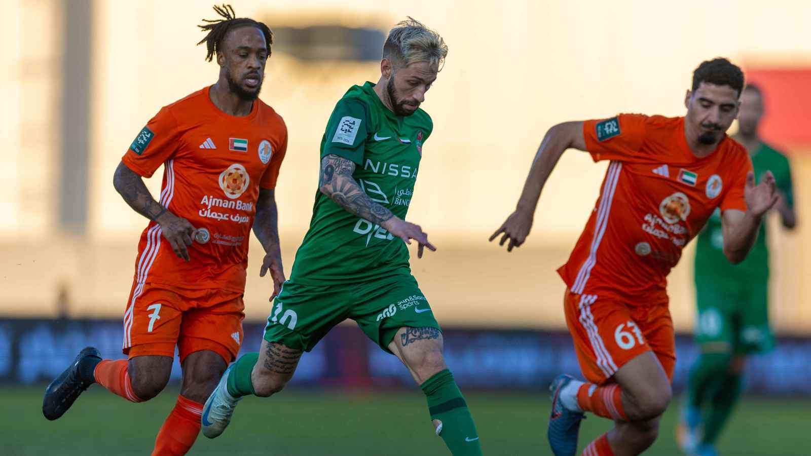 شباب الأهلي أول الواصلين لنصف نهائي كأس رئيس الإمارات بالفوز على عجمان (فيديو)