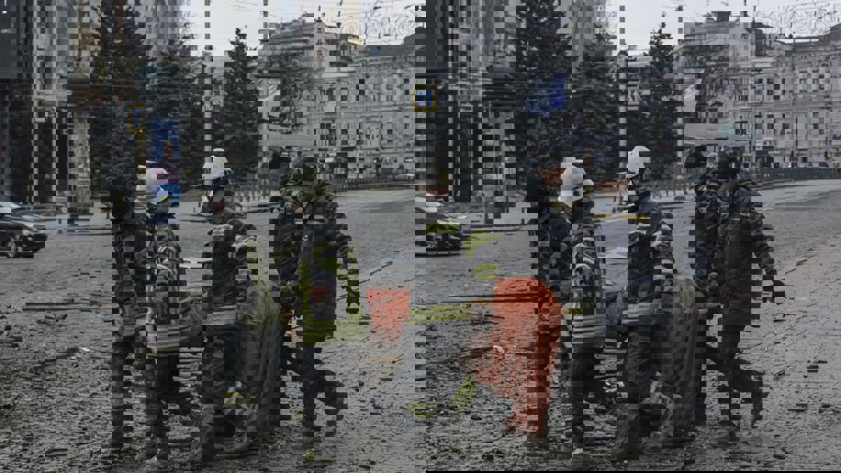 مسؤول أوكراني: مقتل نحو 21 شخصا وإصابة 112 في قصف على خاركيف