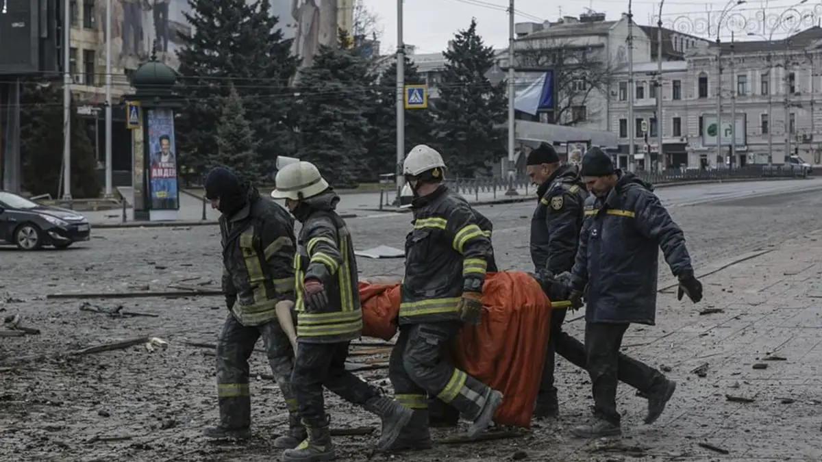 مسؤول أوكراني: مقتل نحو 21 شخصا وإصابة 112 في قصف على خاركيف