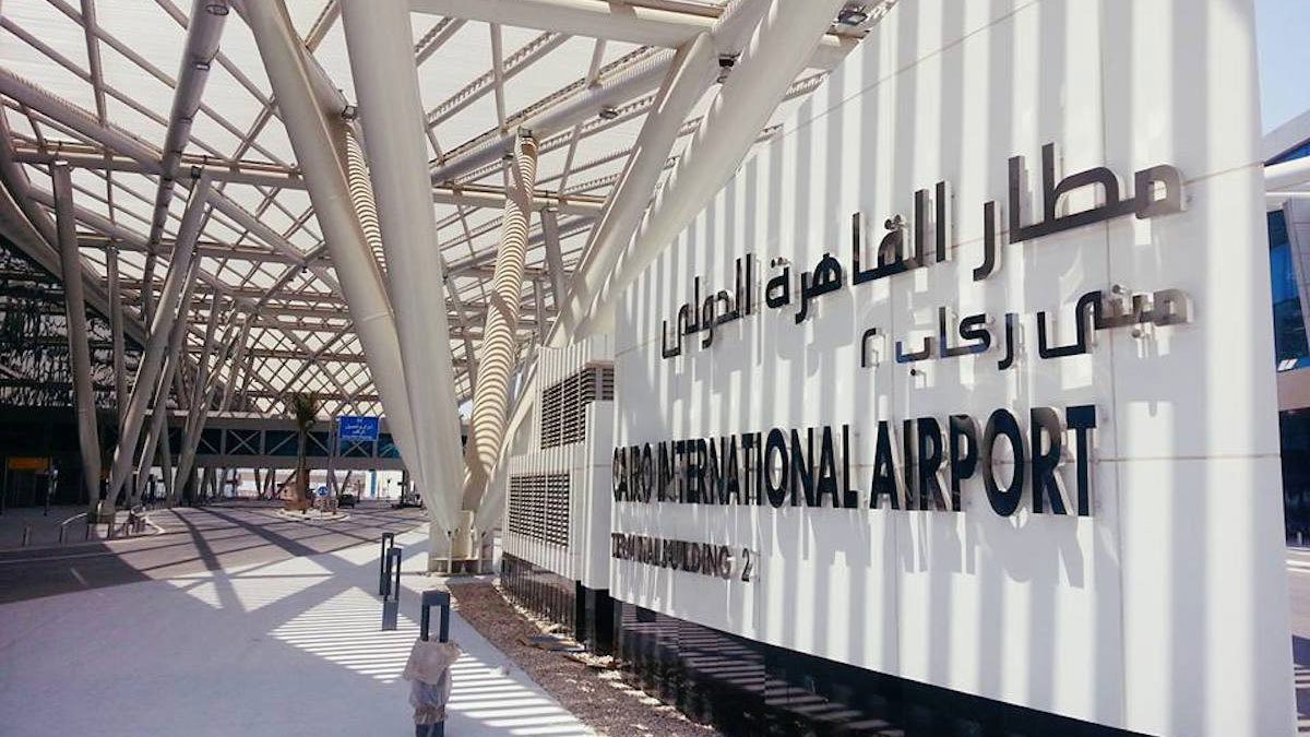 هبوط اضطراري لطائرة سعودية في مطار القاهرة بسبب رضيع