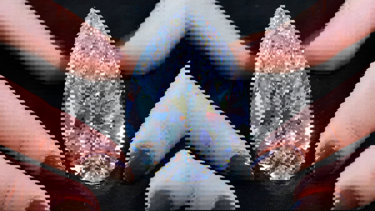 عرض أكبر "ألماسة بيضاء" في مزاد بسويسرا.. والحصيلة المتوقعة 30 مليون دولار